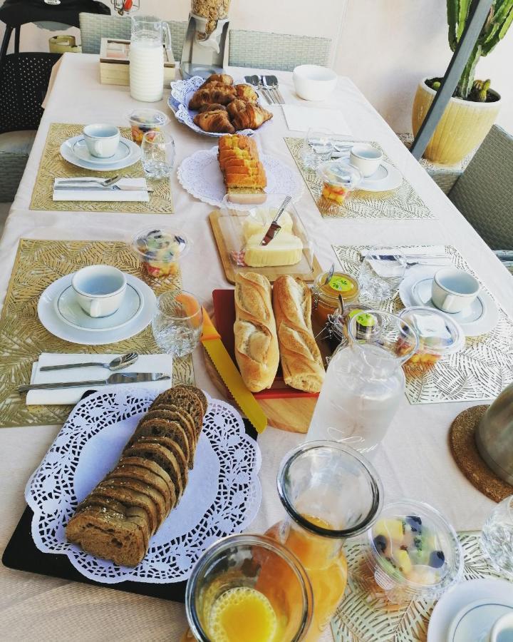 Jas Dou Felibrige Bed & Breakfast Puget-Ville Exterior foto